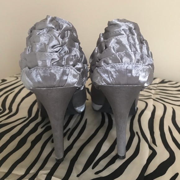 Charming Charlie Peeptoe Ruffled Heels - Picture 6 of 8